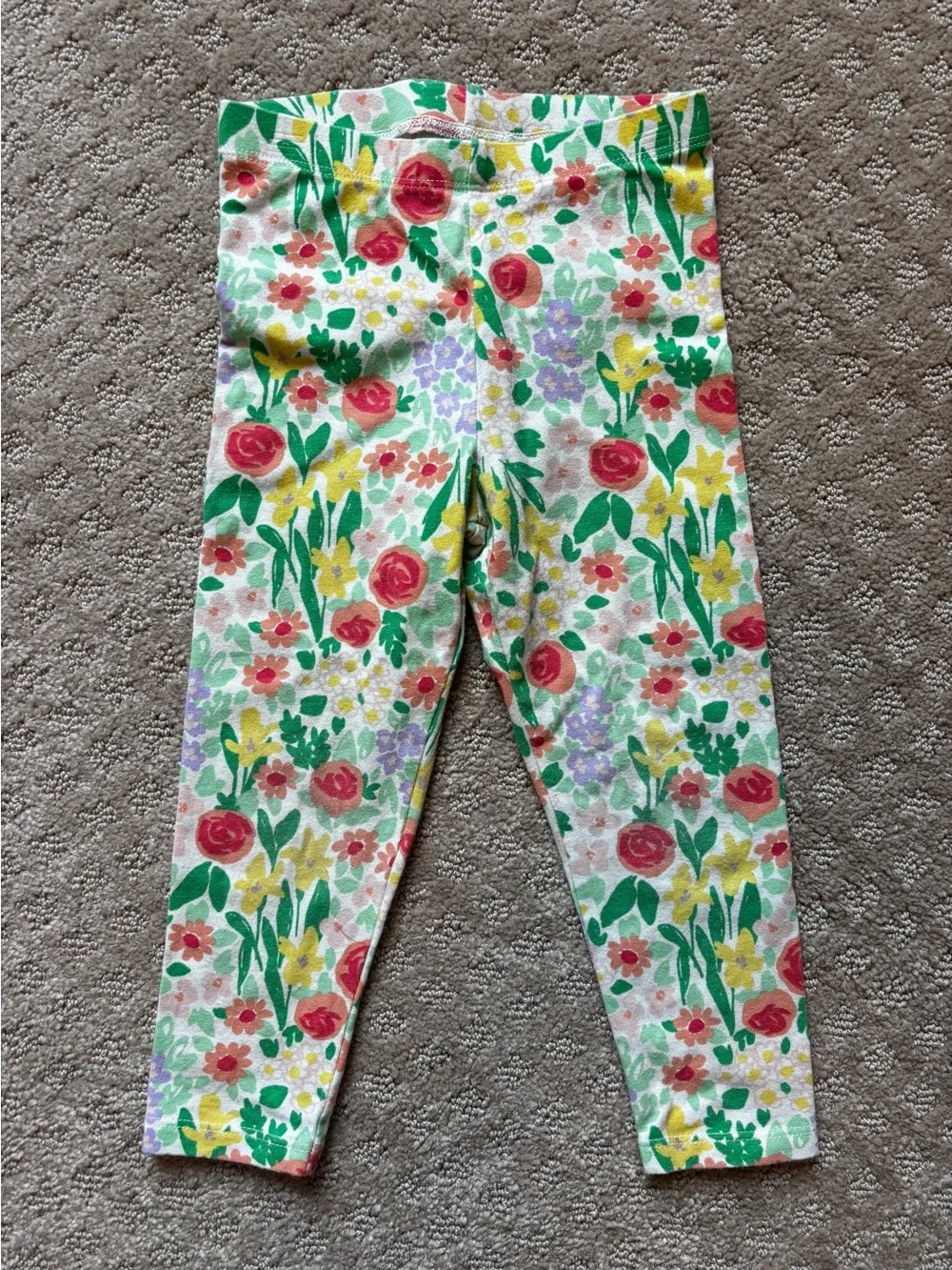 2T Cat & Jack Girls Bundle Tee + 2 Shorts + 1 Legging